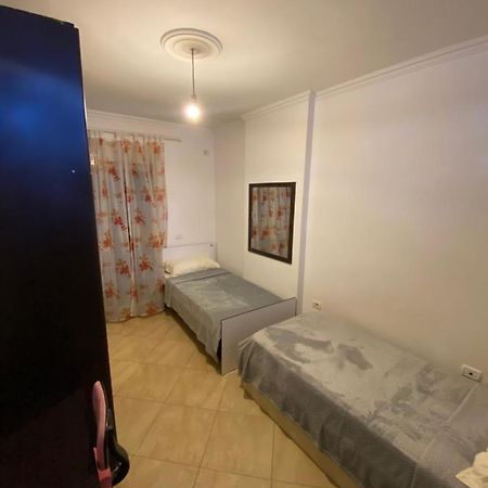 Chlo Apartment 3 Тирана Екстериор снимка