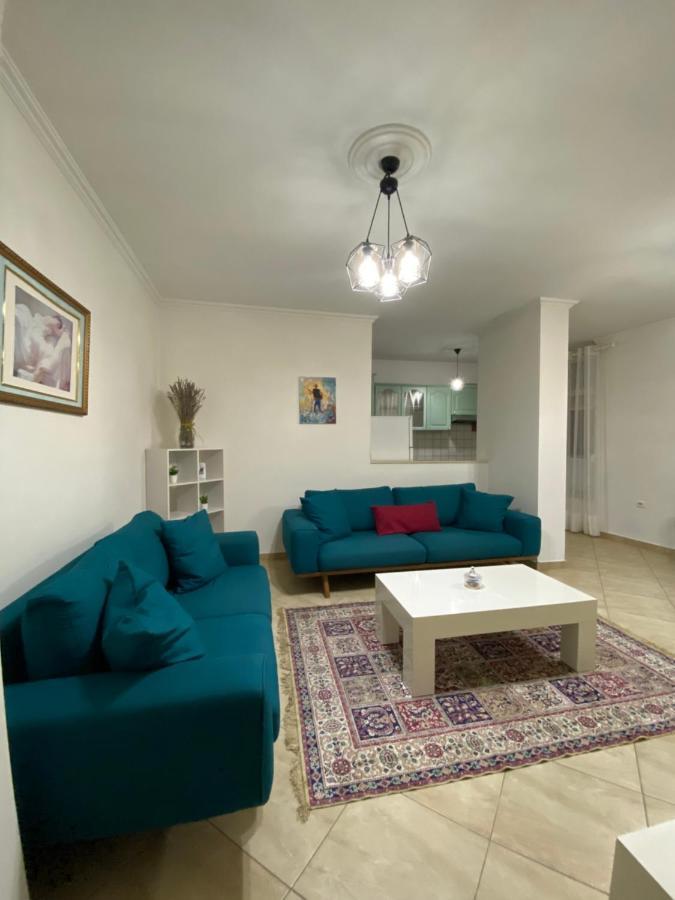 Chlo Apartment 3 Тирана Екстериор снимка
