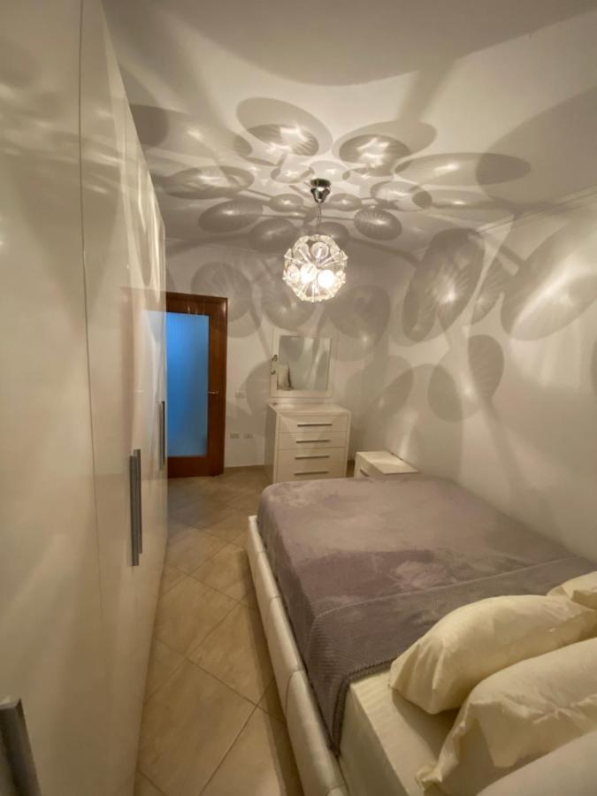Chlo Apartment 3 Тирана Екстериор снимка