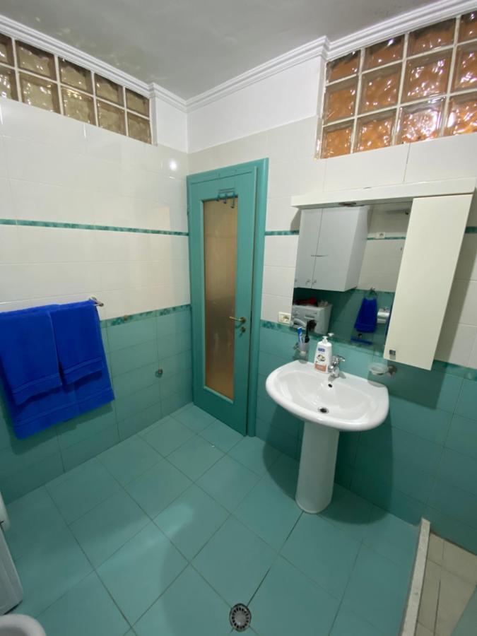 Chlo Apartment 3 Тирана Екстериор снимка